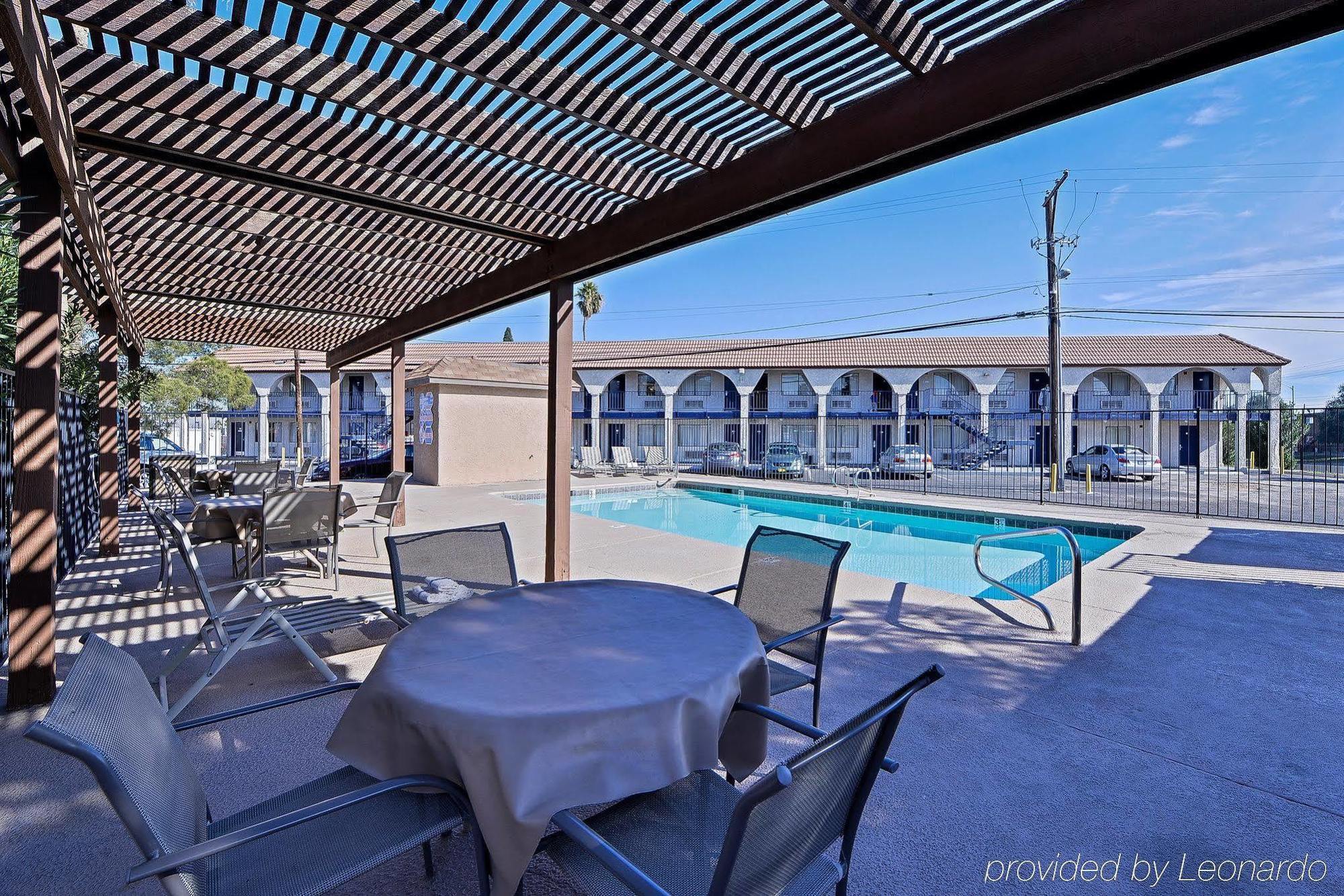 Americas Best Value Inn Downtown Las Vegas Exterior photo
